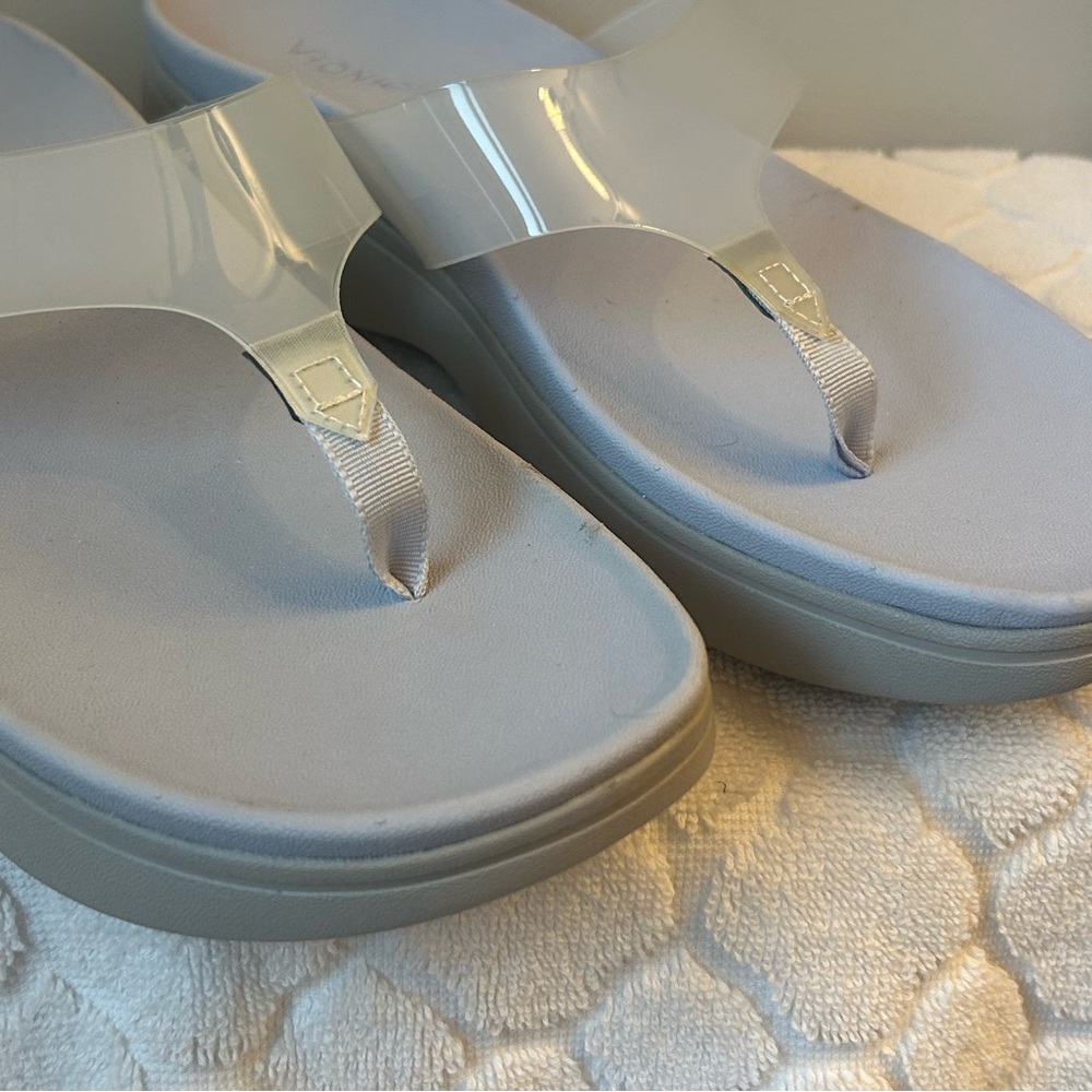 Vionic Luminous Women's Thong Post Wedge Sandal Flip Flops Size 9 Baby Blue - Picture 2 of 9